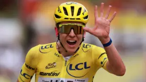 Außergewöhnlicher Tour-Gigant: Auf den letzten Metern findet Tadej Pogacar doch noch seinen Meister