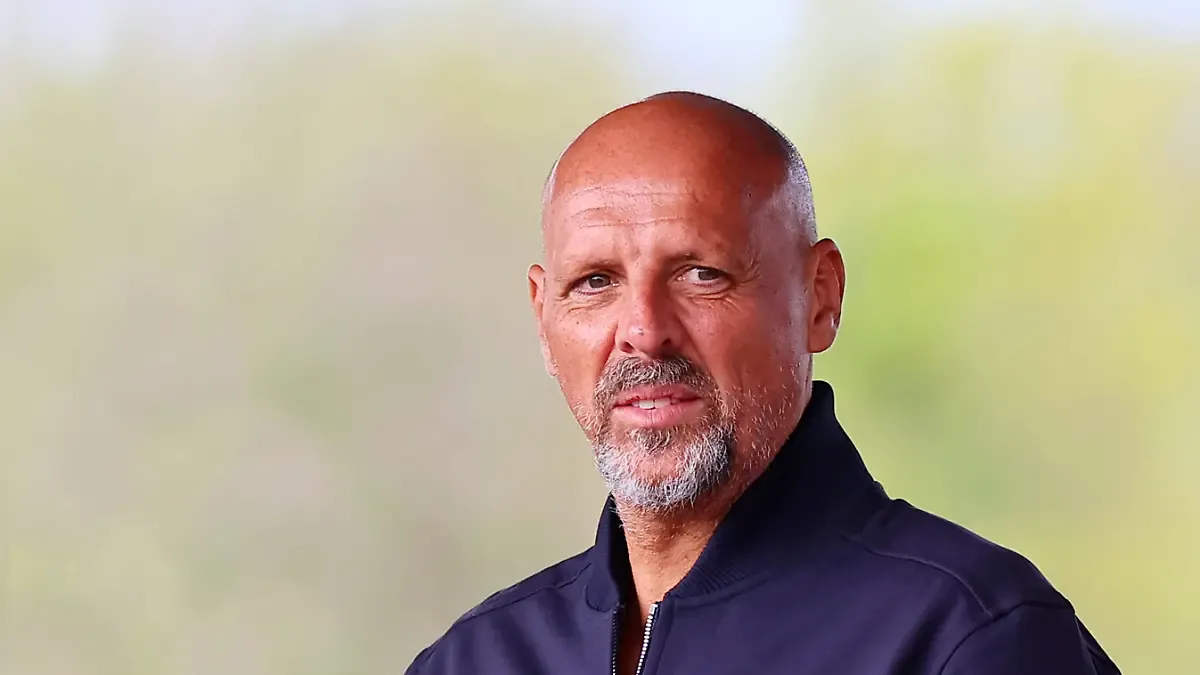 RED-BULL-Wings-Cup-Fussball-Turnier-Leipzig-22-04-2025-RB-Leipzig-Trainingszentrum-Fussball-Akademie-RED-BULL-Wings-Cup-Internationales-Nachwuchs-Fussballturnier-Im-Bild-Marc-Kosicke-CEO-projectFIVE-Berater-von-u-a-Juergen-Klopp-Nur-zur-redaktionellen-Nutzung-Only-editorial-use